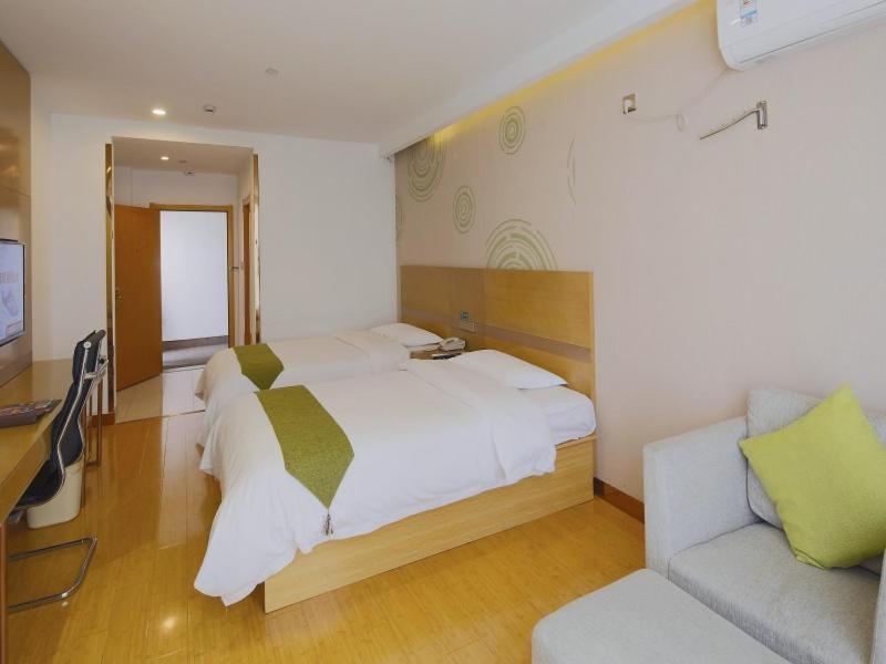 Greentree Jingan District Qipu Road Tiantong Road Subway Station Express 3* Shanghai