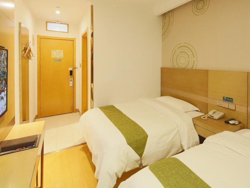 Hotel Greentree Jingan District Qipu Road Tiantong Road Subway Station Express 3*
